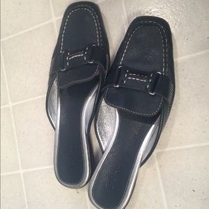 Nike Air Leather mules